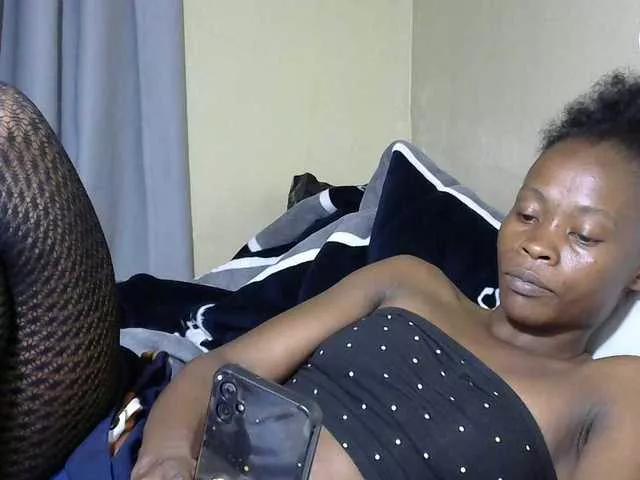 Offline PrettyAlianah on BongaCams