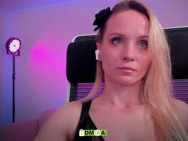 Offline purple-love on BongaCams