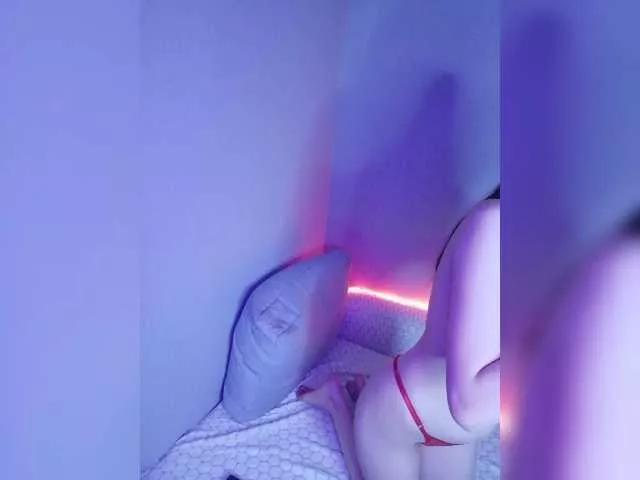 Offline pusichka1 on BongaCams