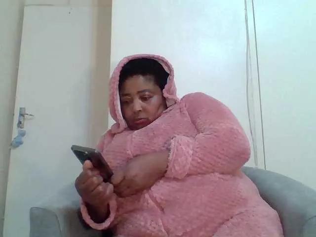 pussylips53 on BongaCams 