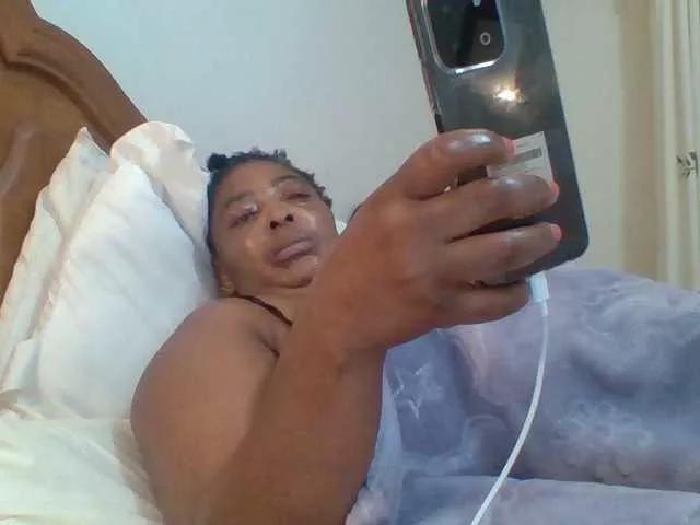 pussylips53 on BongaCams 