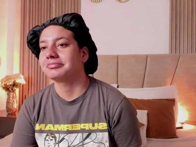 Freechat RachellJamess on BongaCams