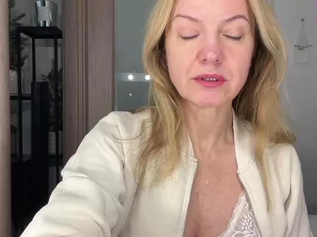 Offline RachelSweet on BongaCams