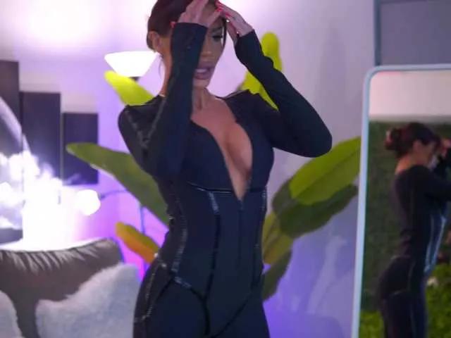 BongaCams RaquelleVon is Freechat RaquelleVon — Anything that makes me smile and creates a good vibe.