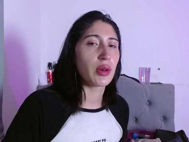 Offline Red-moonn on BongaCams