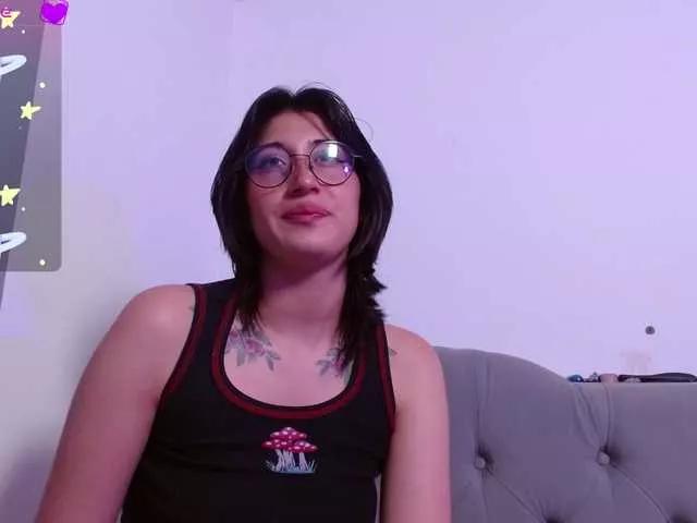 Offline Red-moonn on BongaCams
