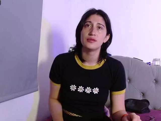 Offline Red-moonn on BongaCams