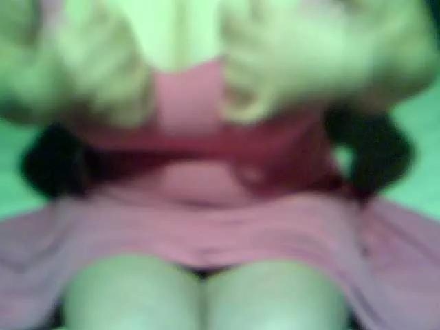 Freechat redcherry on BongaCams