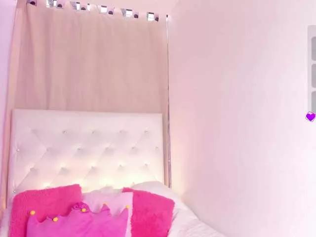 Freechat RosseeDaw on BongaCams