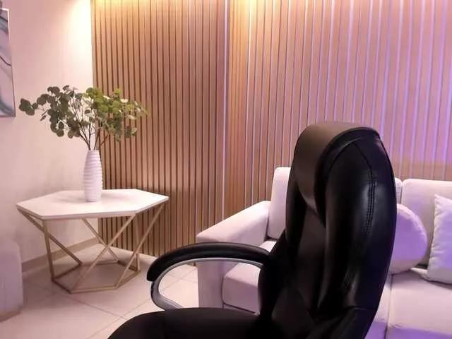 Freechat RossieRhoades on BongaCams