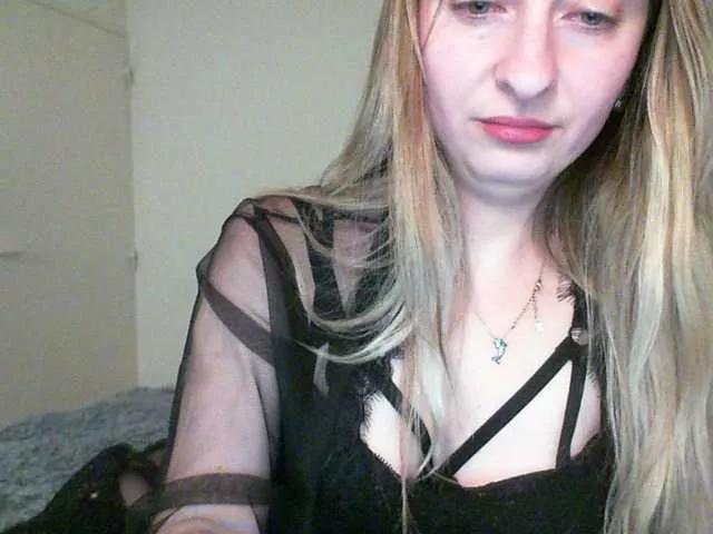 Offline RuslanaFlower on BongaCams