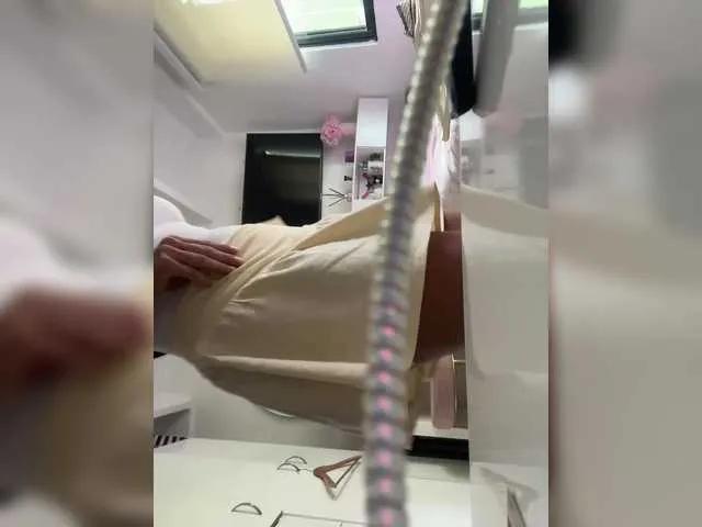 Freechat SallyeLeins on BongaCams