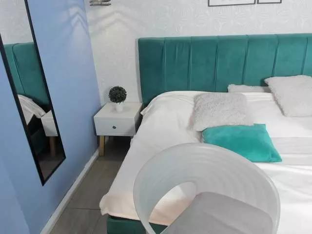 Freechat samantha--wilson on BongaCams