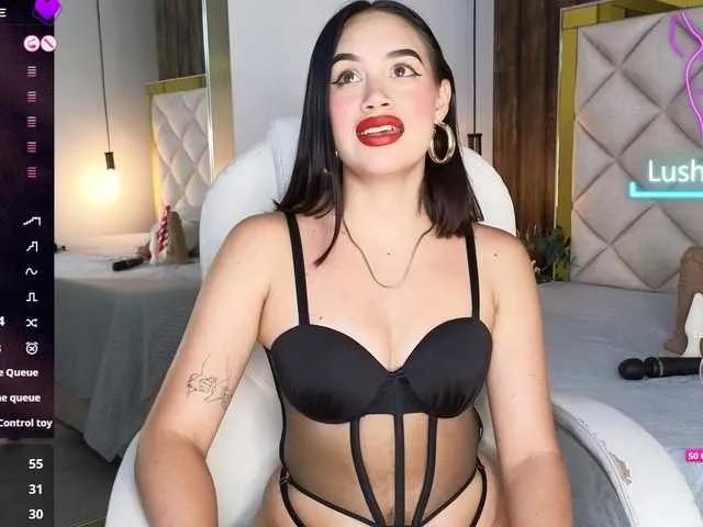 Offline Saraa-stone on BongaCams