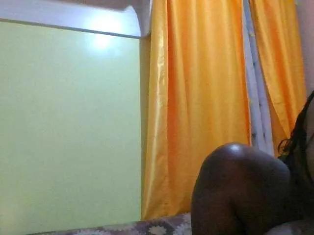 Freechat sauccyspoilage on BongaCams