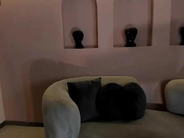 Offline ScarlettBoss on BongaCams