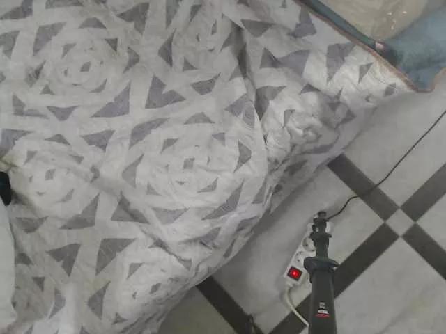 Offline SeksyKitty-nasty on BongaCams