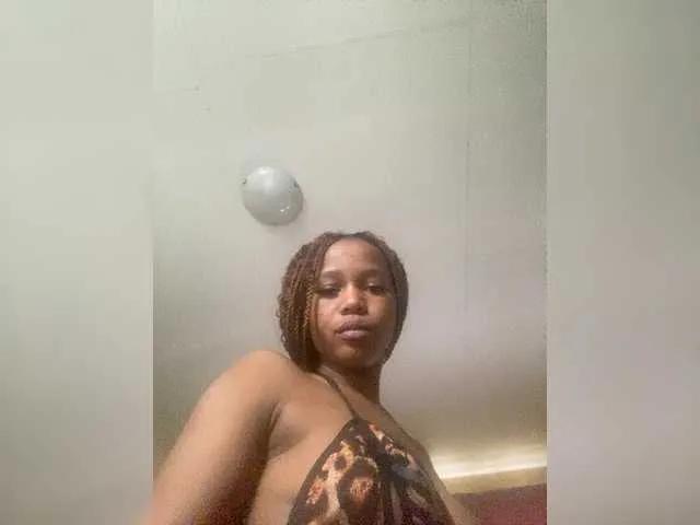 Offline Sexybaddie on BongaCams