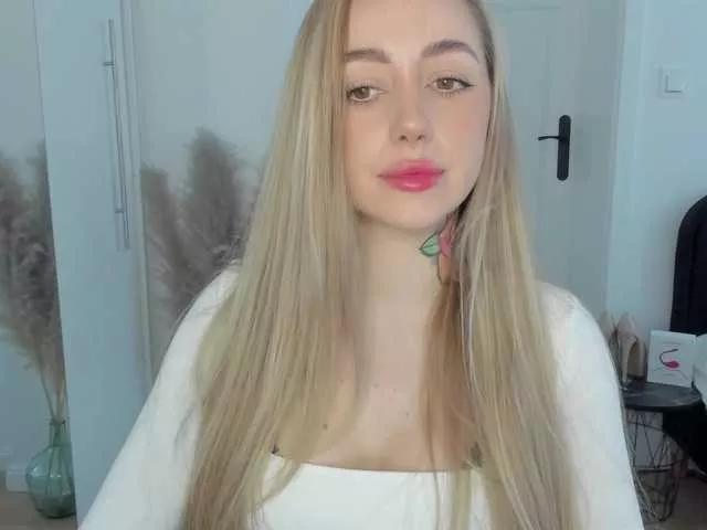 Offline SEXYcoralie on BongaCams