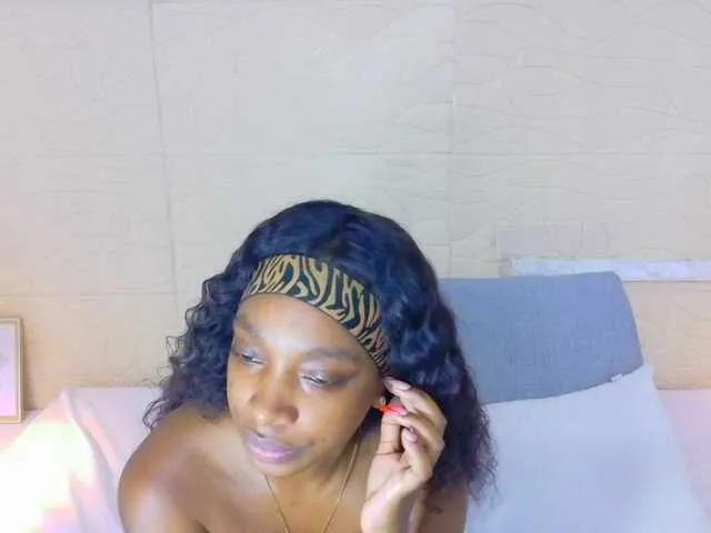 Offline shamira-moore on BongaCams