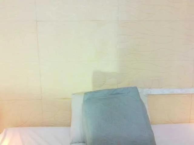 Offline shamira-moore on BongaCams