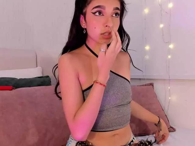 Offline sheylawood on BongaCams