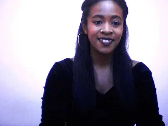 Freechat silviaLaBombe on BongaCams