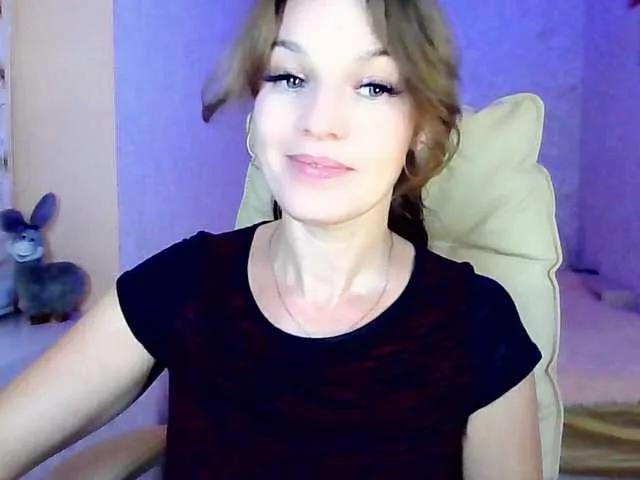 Offline smilesss on BongaCams