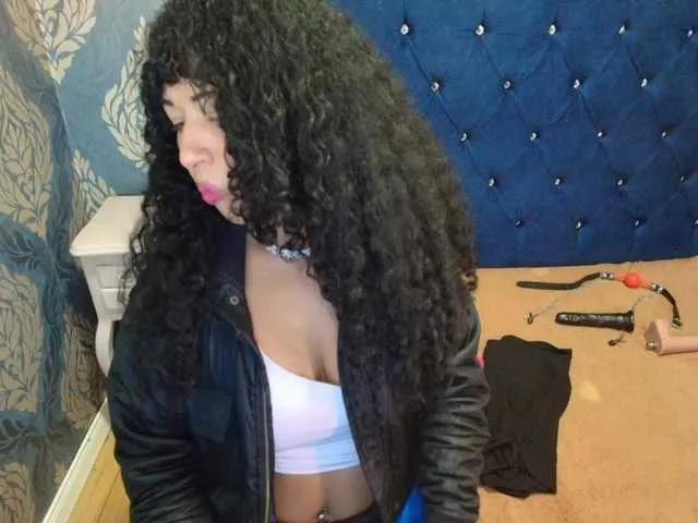 Freechat sofiacowperx on BongaCams