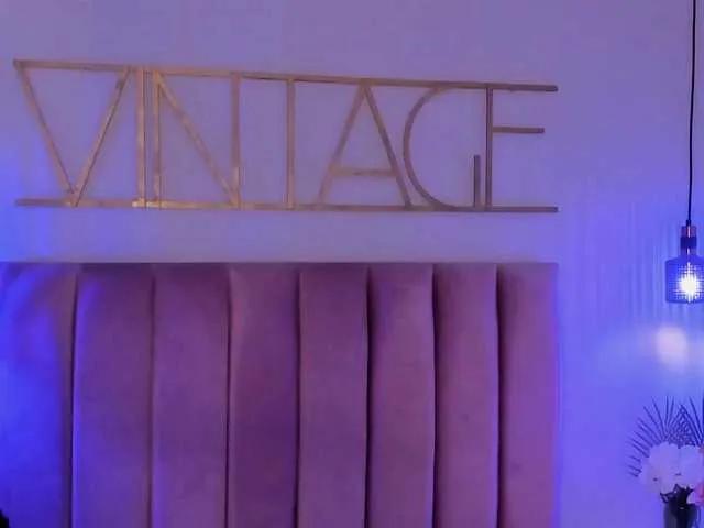 Offline SophiaaHill on BongaCams