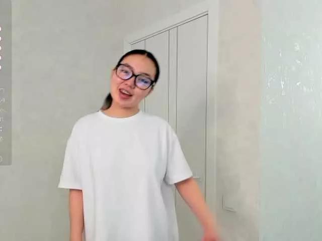 Freechat spooky-tyan on BongaCams