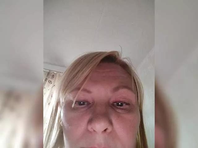 Offline Stella65 on BongaCams