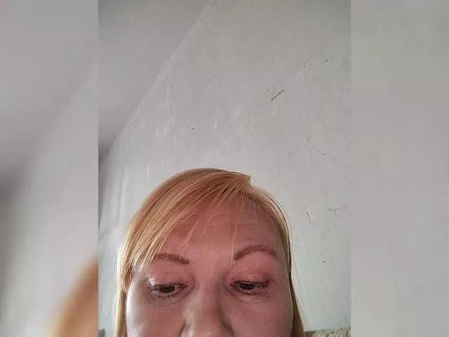 Offline Stella65 on BongaCams