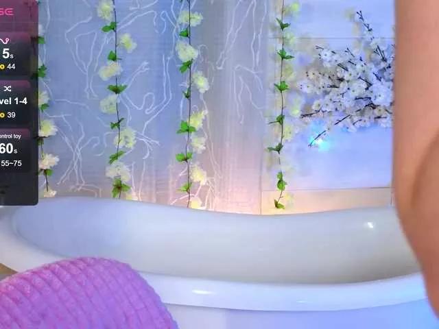 SusieMorris on BongaCams 