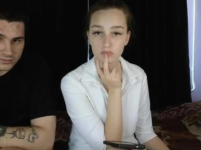 Offline Sweet-Little-Lie on BongaCams