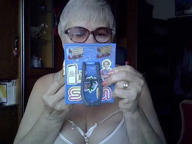 Freechat SweetCherry00 on BongaCams