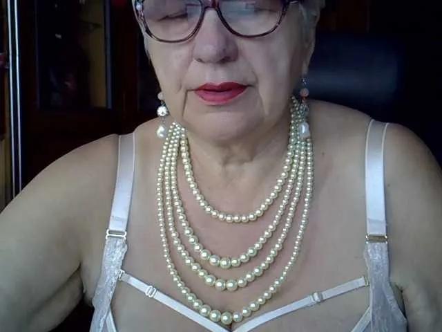 Freechat SweetCherry00 on BongaCams