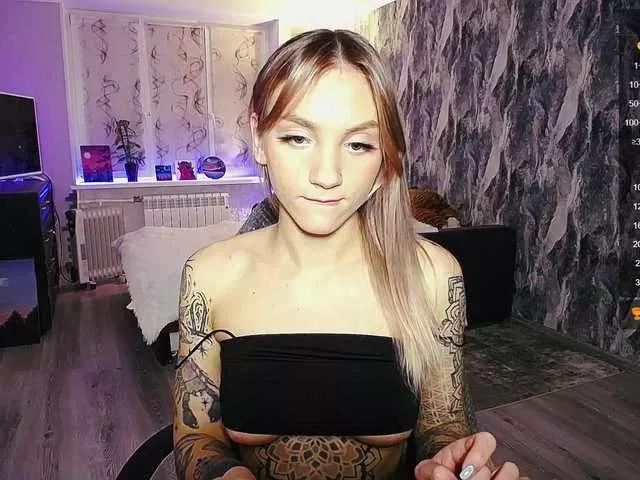 Offline sweetiekittie on BongaCams