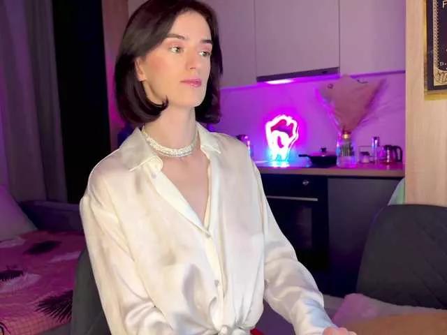 Offline SweetieTati on BongaCams