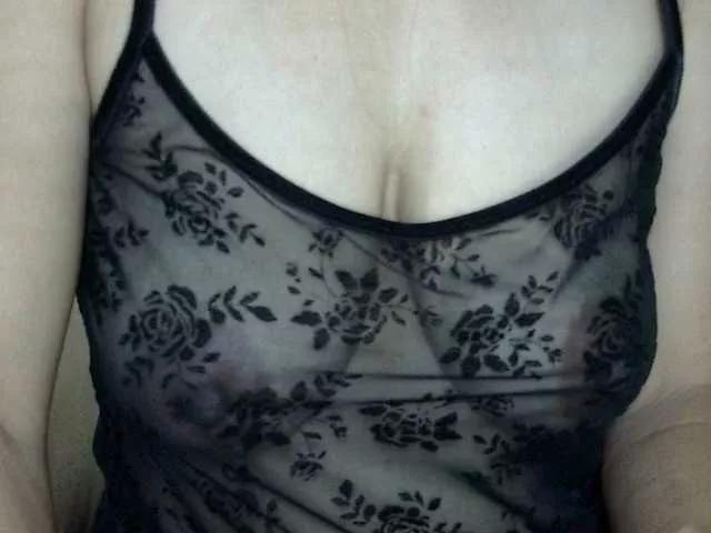 Freechat sweetmama17 on BongaCams