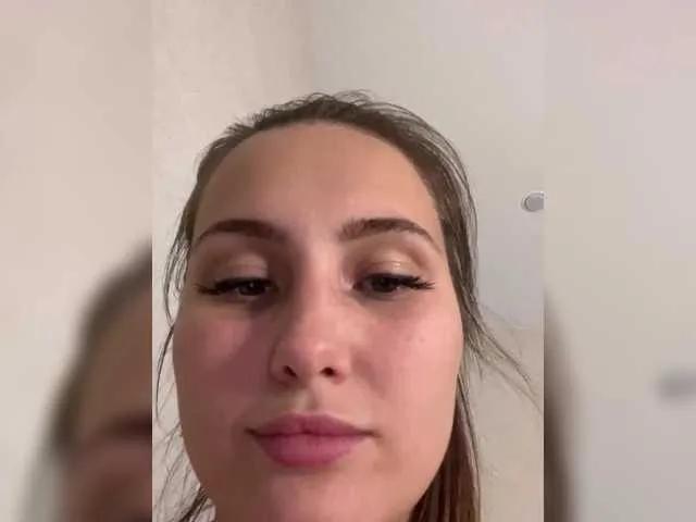 Offline SweetyW- on BongaCams