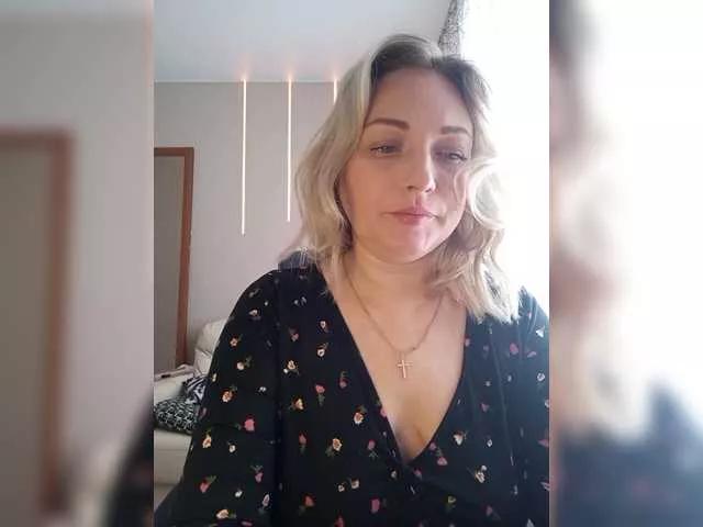 Offline Tanysha-1 on BongaCams