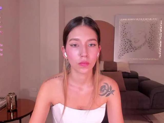 TaraLawrence — I love it when they support me, that means they like my show and get horny with my body.