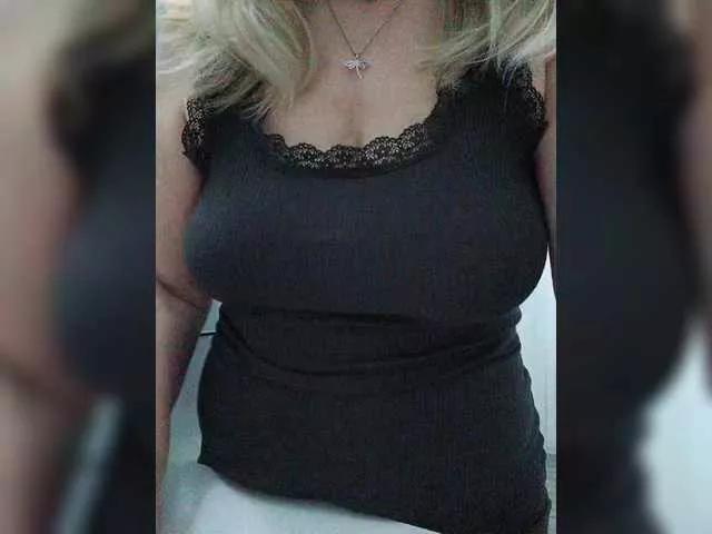 Offline Tata42 on BongaCams