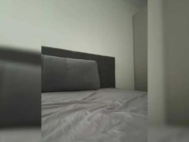 Offline Tati16 on BongaCams