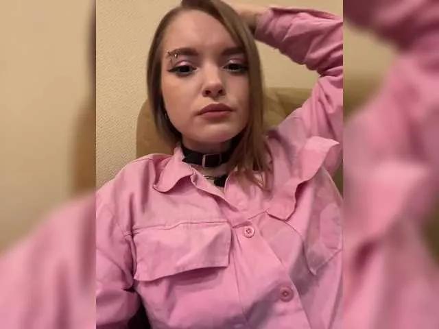 Offline ThatTripPink3 on BongaCams