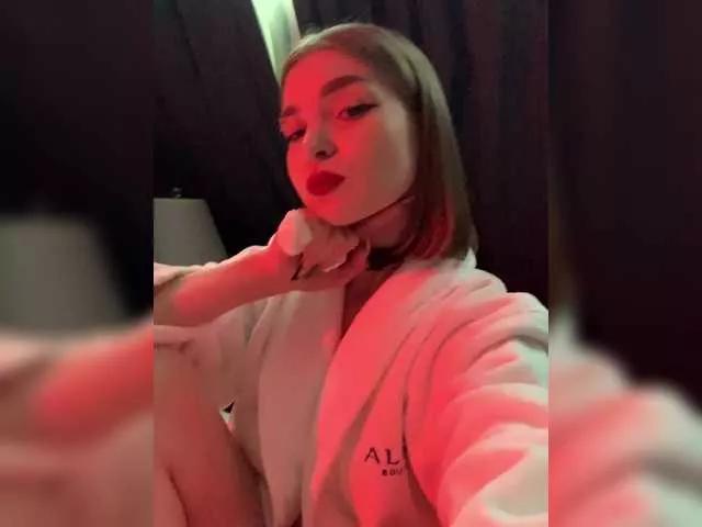 Offline ThatTripPink3 on BongaCams