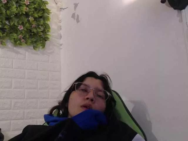 Freechat trixxxye on BongaCams