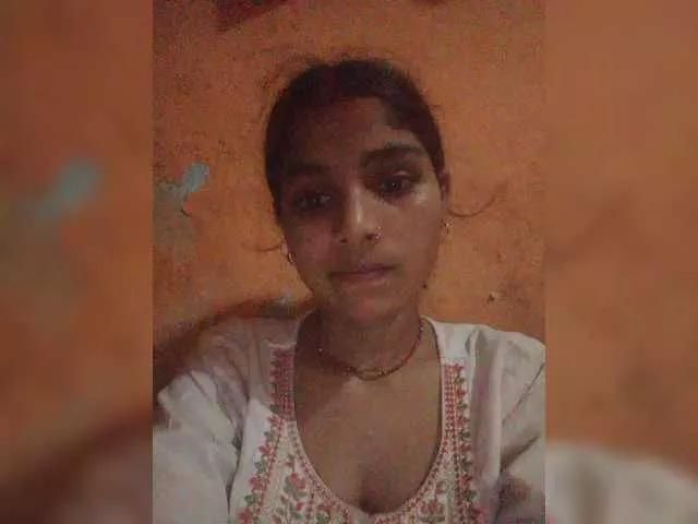 Offline Tunnidelhi on BongaCams