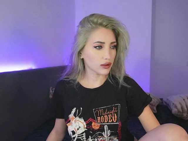 TweetyCream on BongaCams 